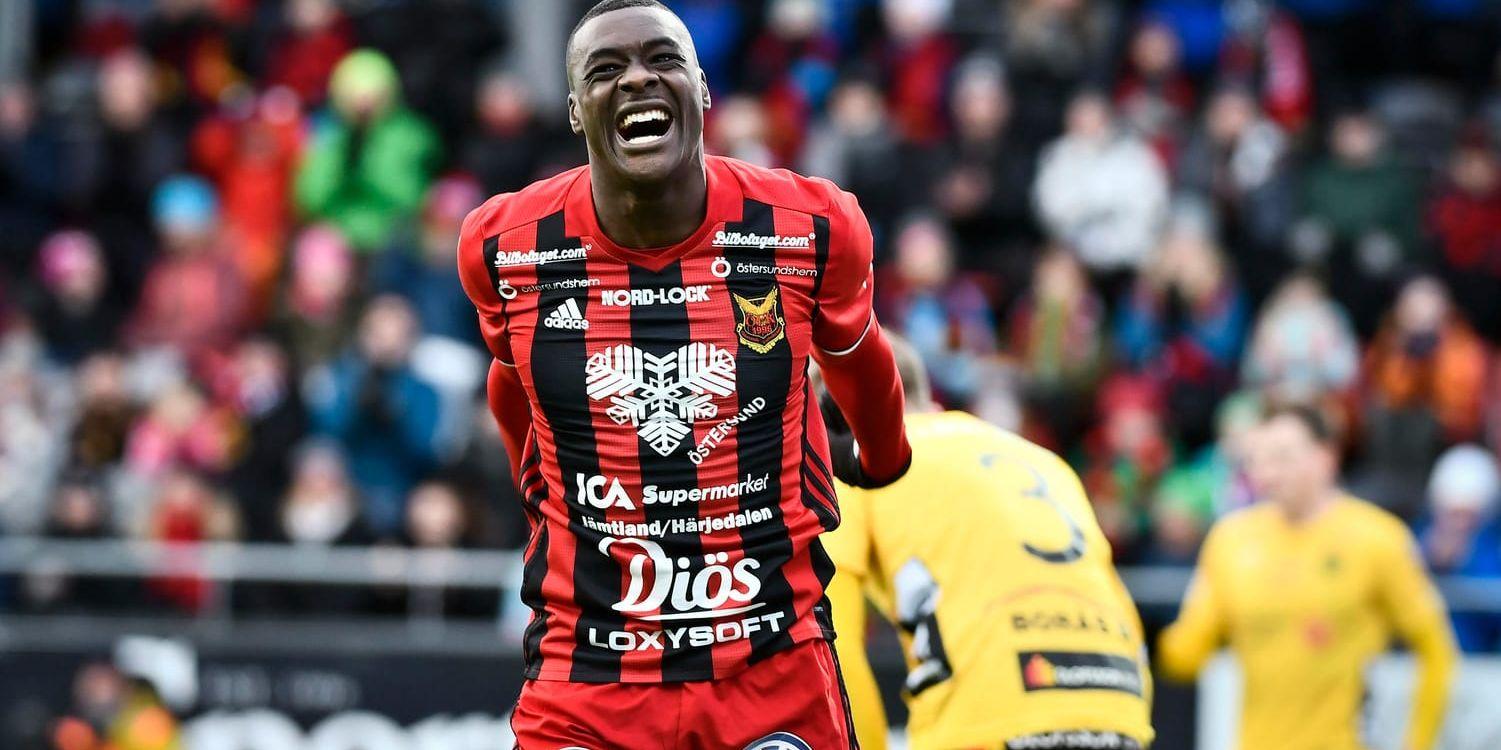 All anledning att jubla. Ken Sema är uttagen i landslaget igen och en nyckelspelare när Östersund spelar om en slutspelsplats i Europa League borta mot Athletic Bilbao. Arkivbild.