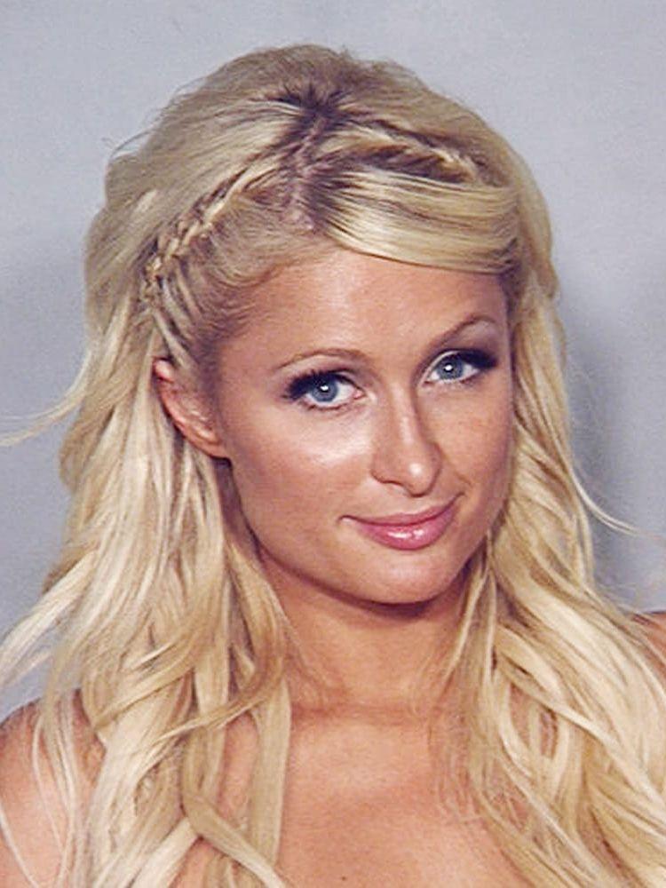 Paris Hilton greps 27 Augusti 2010 för kokaininnehav. 