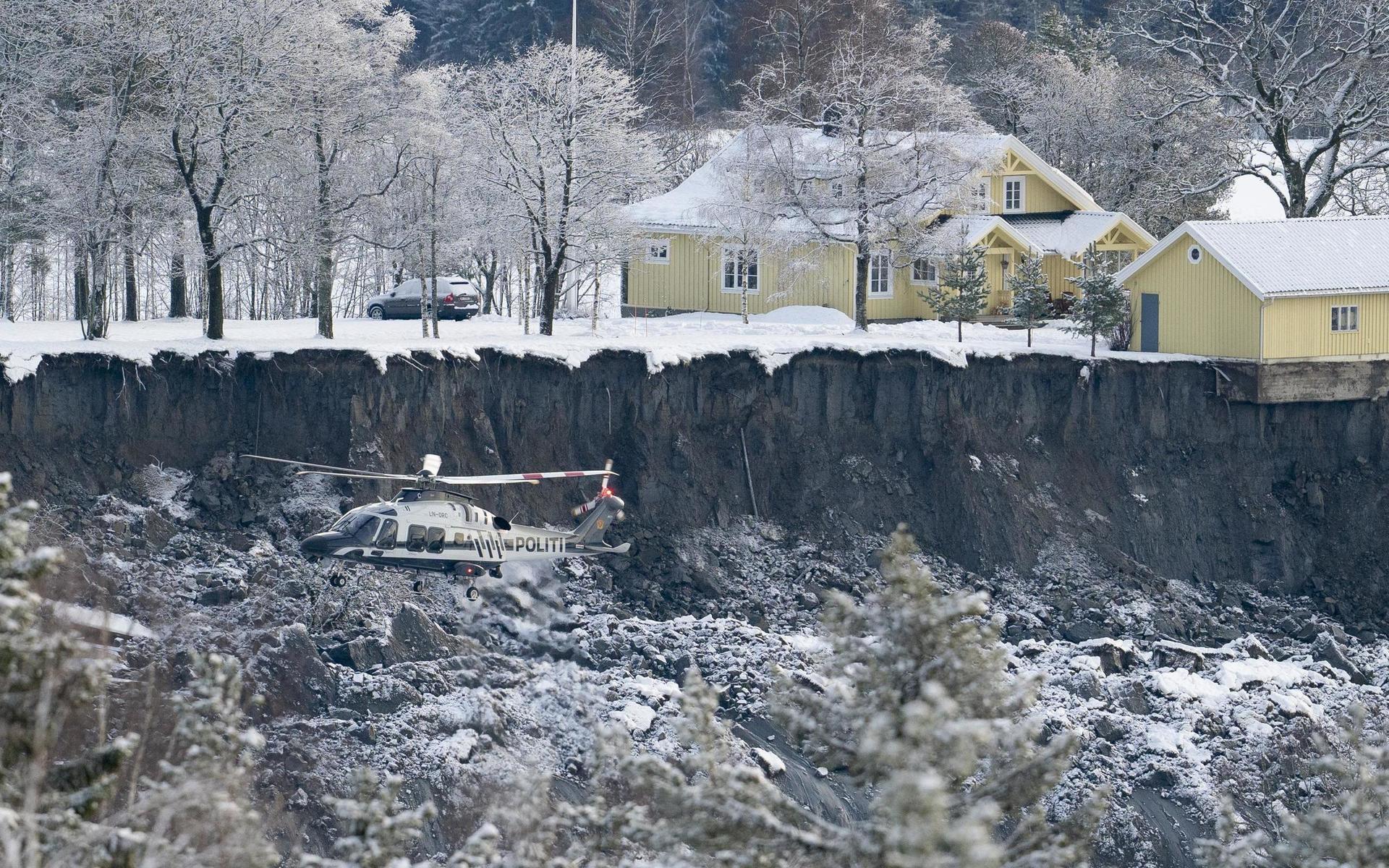 Bilder som visar hur skredet från onsdagsmorgonen har drabbat Gjerdrum.